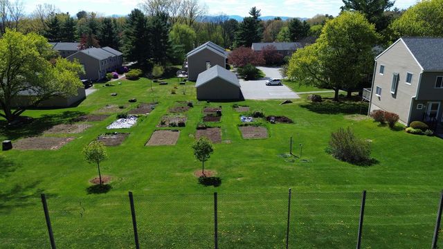 A2 Stonehedge Drive, South Burlington, VT 05403