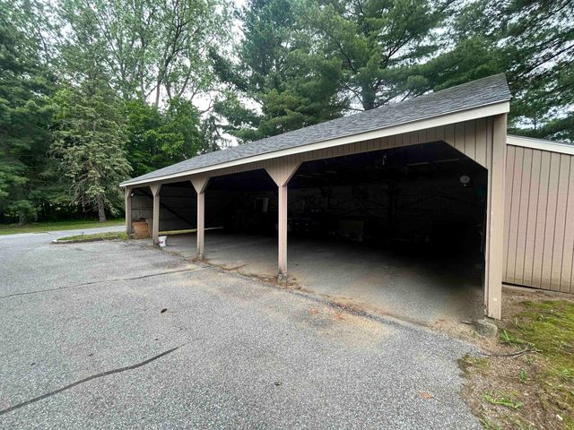A2 Stonehedge Drive, South Burlington, VT 05403