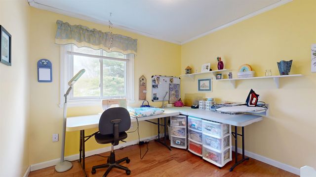 A2 Stonehedge Drive, South Burlington, VT 05403