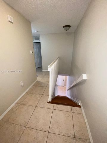 2206 SE 23rd Avenue 2206, Homestead, FL 33035