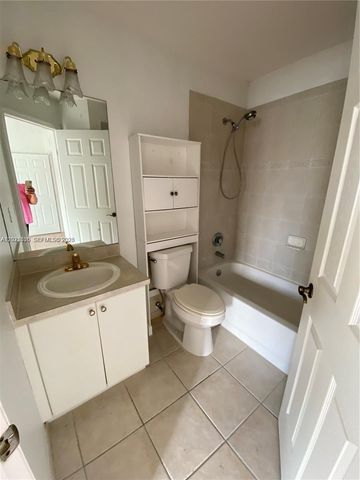 2206 SE 23rd Avenue 2206, Homestead, FL 33035