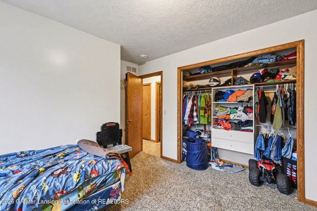 7383 E Saint Joe Highway, Grand Ledge, MI 48837