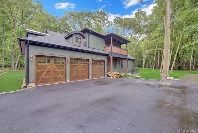 301 Old Mill Road, Saint James, NY 11780