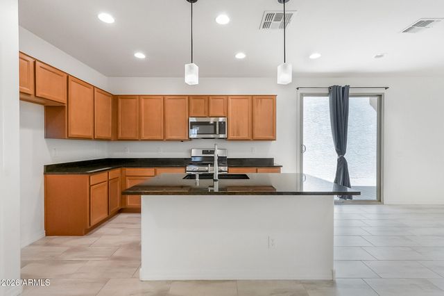 5818 W ENCINAS Lane, Phoenix, AZ 85043