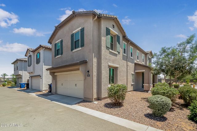 5818 W ENCINAS Lane, Phoenix, AZ 85043