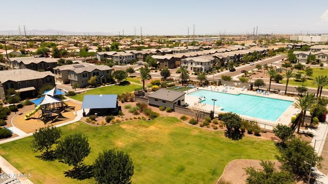 5818 W ENCINAS Lane, Phoenix, AZ 85043