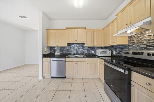 7780 PLANTATION CIRCLE, Bradenton, FL 34201