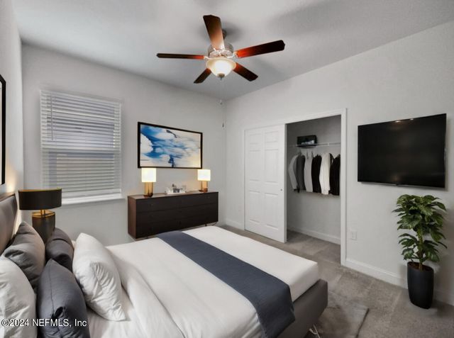 3173 HAWKS HILL Lane, Jacksonville, FL 32216