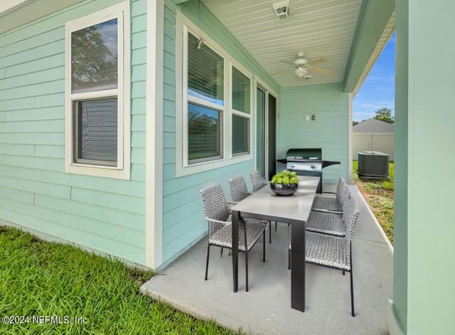 3173 HAWKS HILL Lane, Jacksonville, FL 32216