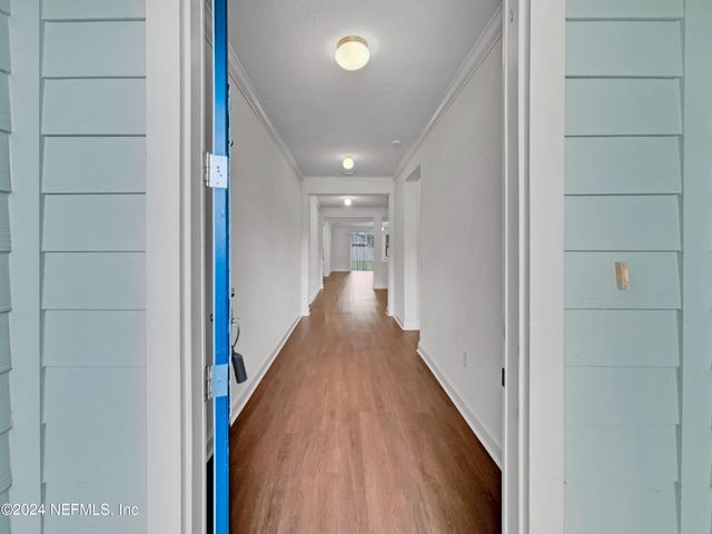 3173 HAWKS HILL Lane, Jacksonville, FL 32216