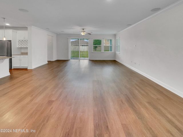 3173 HAWKS HILL Lane, Jacksonville, FL 32216