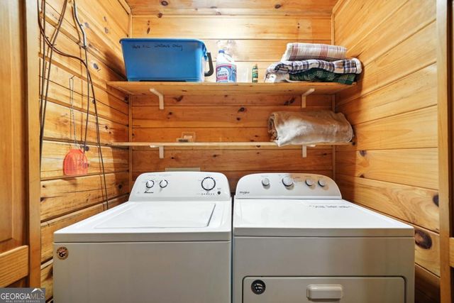 425 River Bend Court, Ellijay, GA 30540