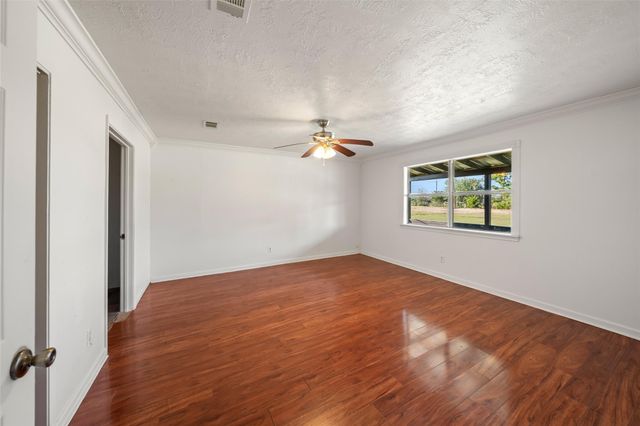 14968 Fm 1696 Road, Bedias, TX 77831