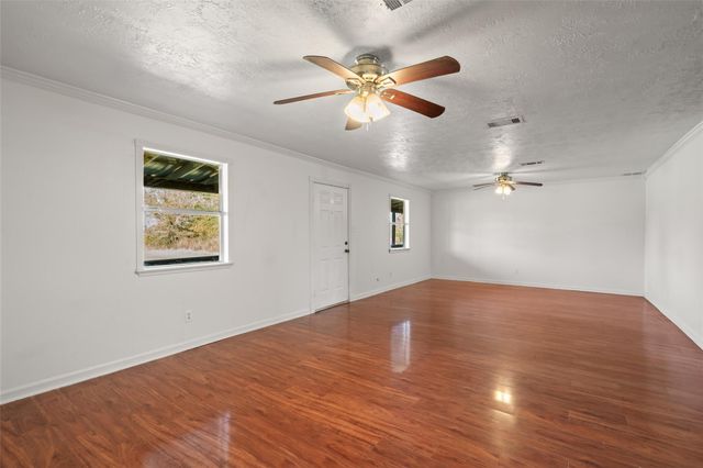 14968 Fm 1696 Road, Bedias, TX 77831