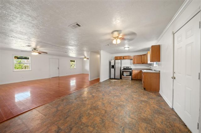 14968 Fm 1696 Road, Bedias, TX 77831