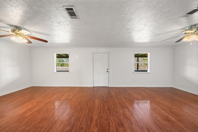 14968 Fm 1696 Road, Bedias, TX 77831