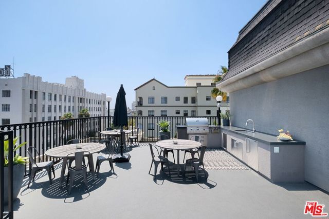 585 N Rossmore Avenue 506, Los Angeles, CA 90004