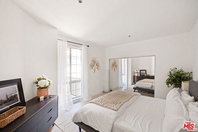 585 N Rossmore Avenue 506, Los Angeles, CA 90004