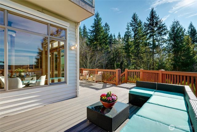 19508 SE 24th Place, Sammamish, WA 98075