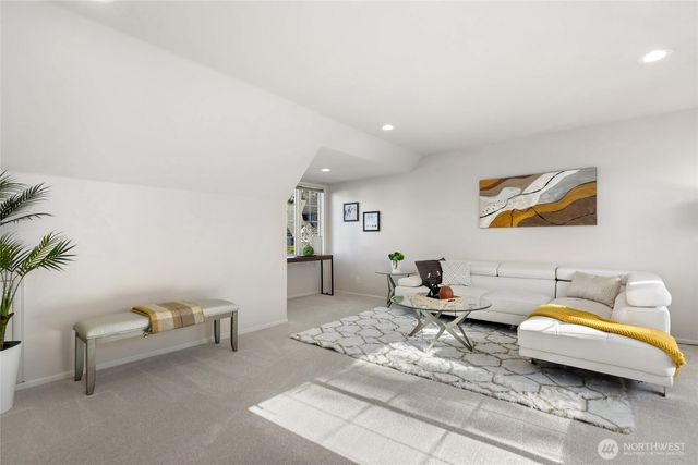 19508 SE 24th Place, Sammamish, WA 98075