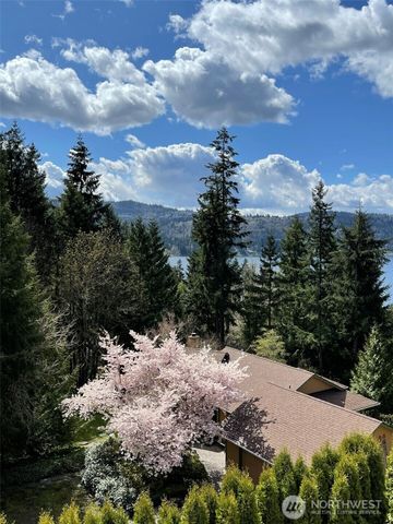 19508 SE 24th Place, Sammamish, WA 98075