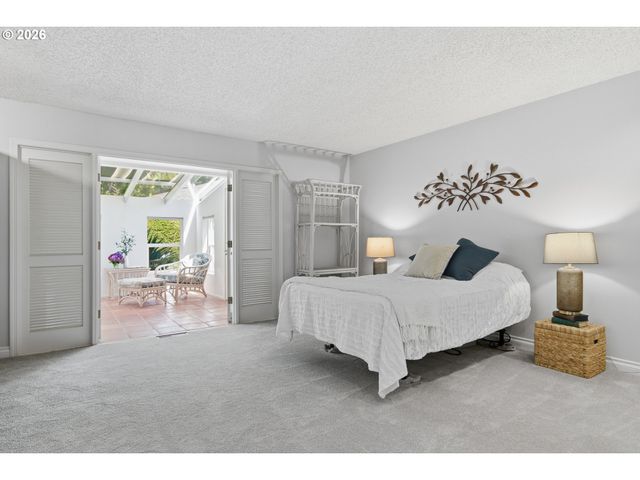 32400 Sw ARBOR LAKE Dr, Wilsonville, OR 97070
