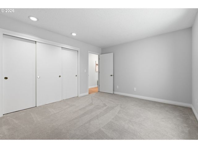32400 Sw ARBOR LAKE Dr, Wilsonville, OR 97070