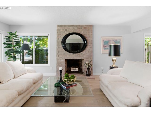 32400 Sw ARBOR LAKE Dr, Wilsonville, OR 97070