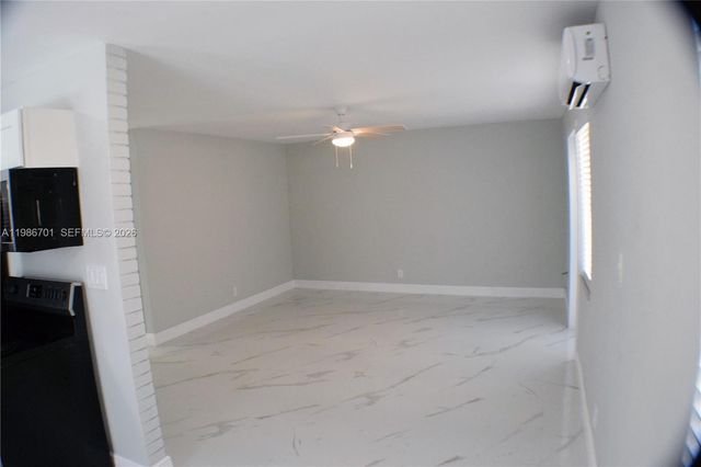 622 NE 6th St 2, Hallandale Beach, FL 33009