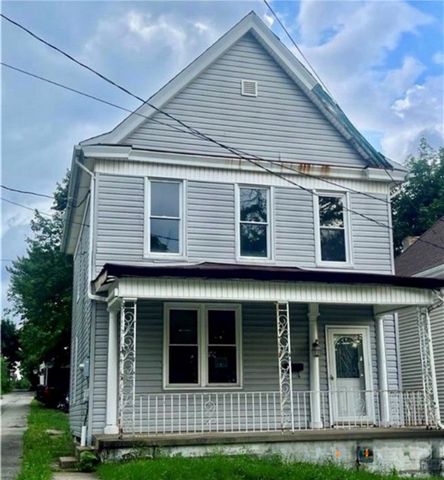 5 Hacker Ave, Jeannette, PA 15644