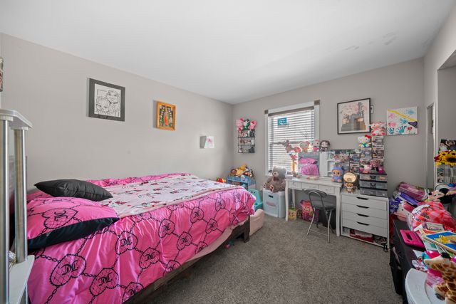 220 N Rosedale Avenue, Aurora, IL 60506