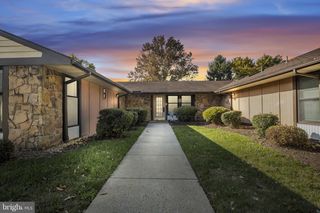 15 ABBEY COURT, Carlisle, PA 17015