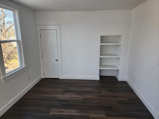 109 E St NW, Miami, OK 74354