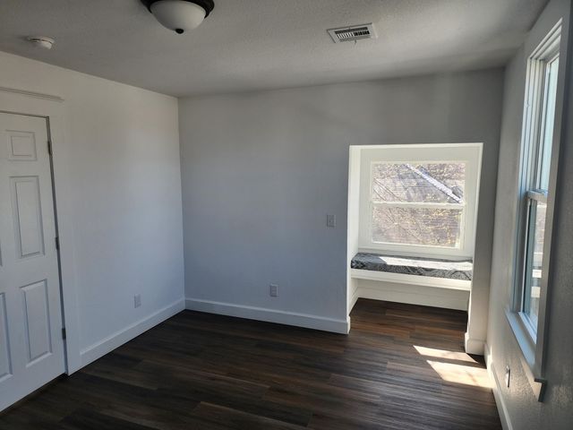 109 E St NW, Miami, OK 74354