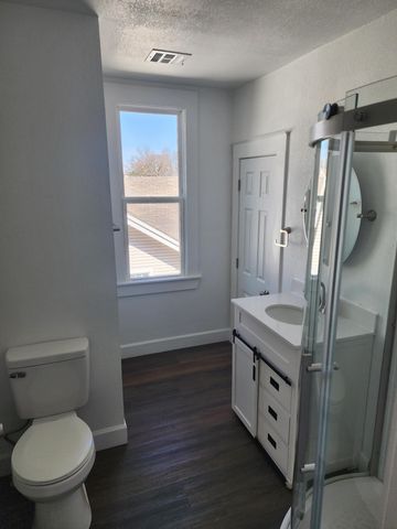 109 E St NW, Miami, OK 74354