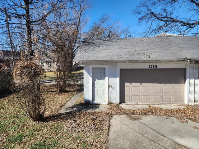 109 E St NW, Miami, OK 74354