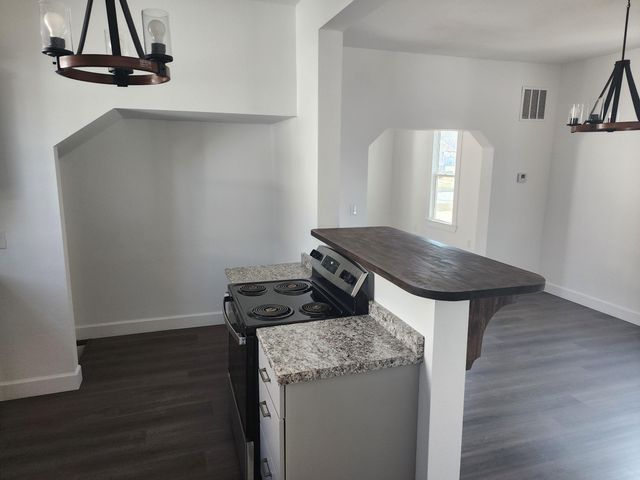 109 E St NW, Miami, OK 74354