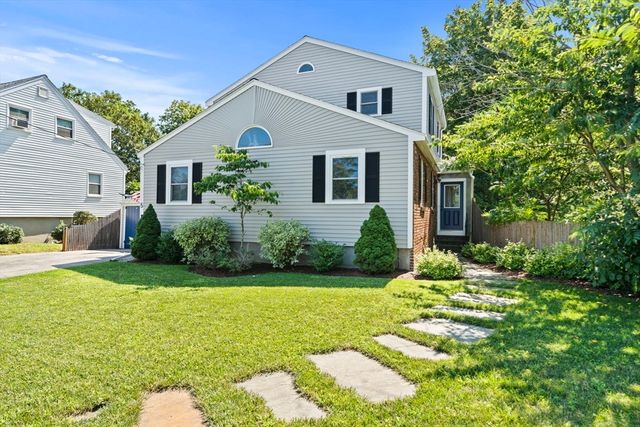 5 Macarthur Circle, Swampscott, MA 01907