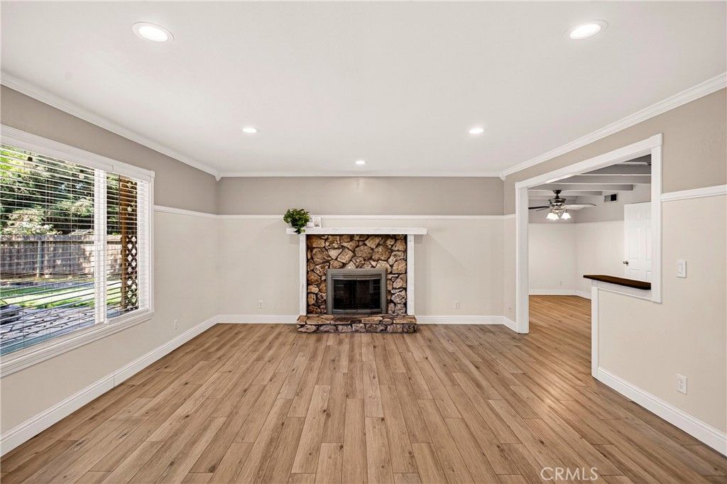 Image 9 of property listing at 6 Mayfair, Chico, CA 95973