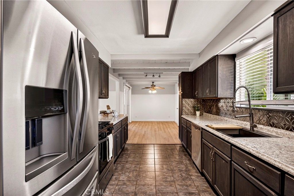 Image 11 of property listing at 6 Mayfair, Chico, CA 95973