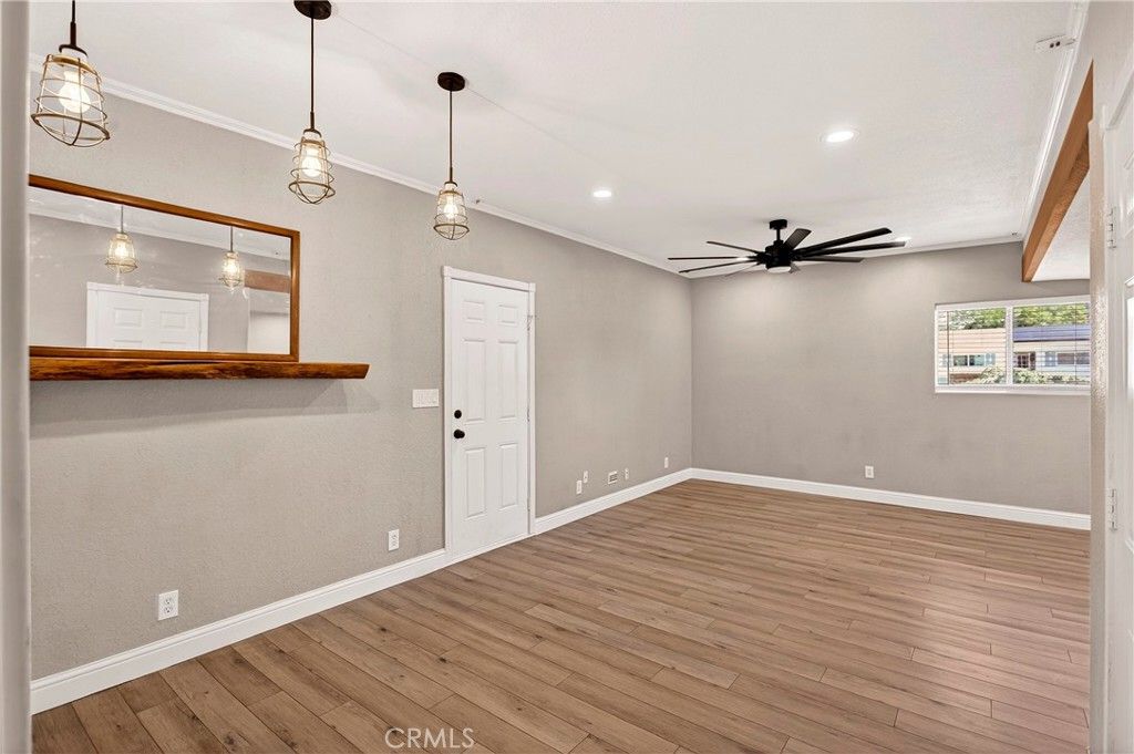 Image 15 of property listing at 6 Mayfair, Chico, CA 95973