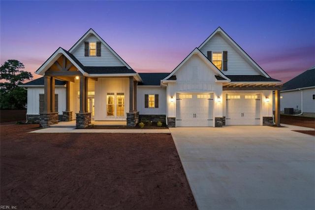 112 Yawl ST, Elizabeth City, NC 27909
