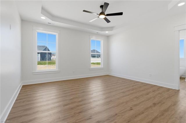 112 Yawl ST, Elizabeth City, NC 27909
