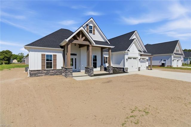 112 Yawl ST, Elizabeth City, NC 27909