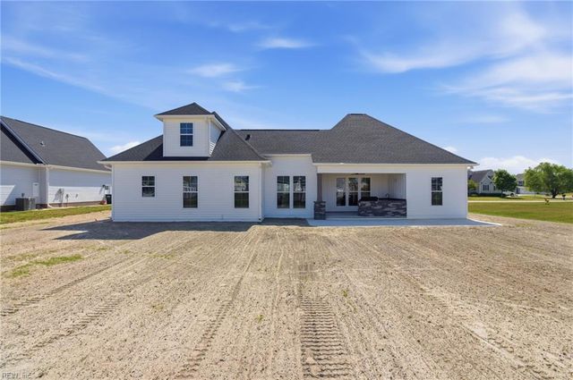 112 Yawl ST, Elizabeth City, NC 27909