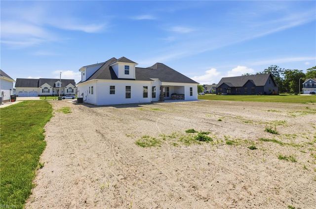 112 Yawl ST, Elizabeth City, NC 27909