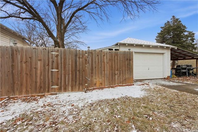 309 S Montgomery Street, Cherryvale, KS 67335