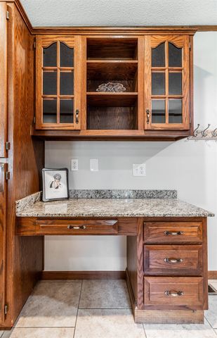 5828 Harmony Woods Lane, Evansville, IN 47720