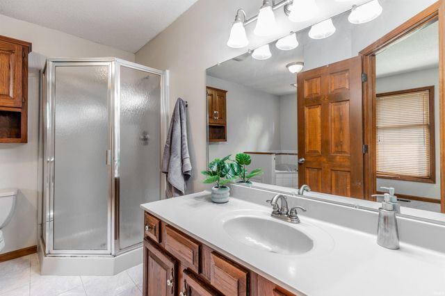 5828 Harmony Woods Lane, Evansville, IN 47720