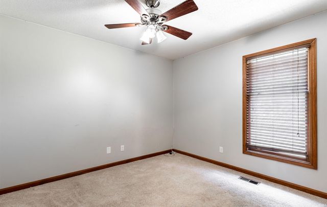 5828 Harmony Woods Lane, Evansville, IN 47720